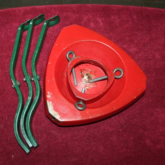 Vintage Monco Christmas Tree Holder - Picture 2 of 6